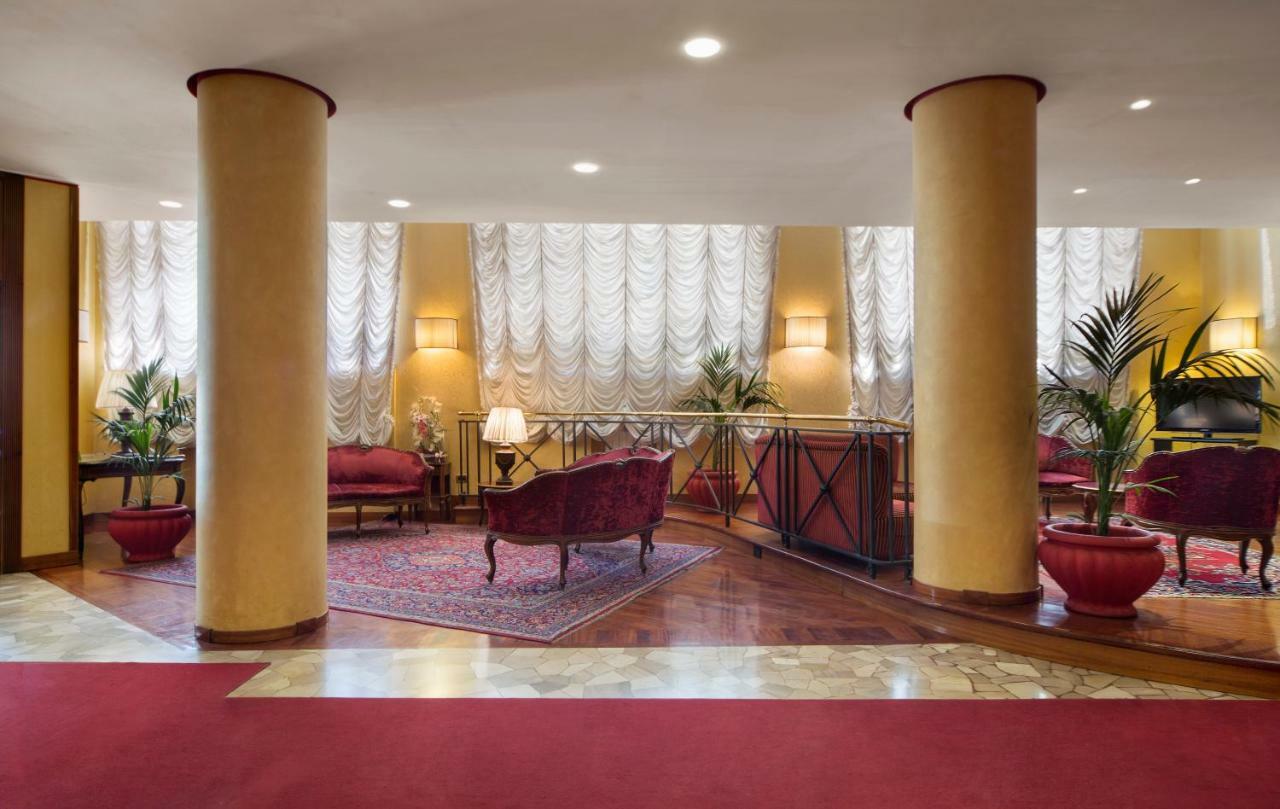 Hotel De Paris Терні Екстер'єр фото